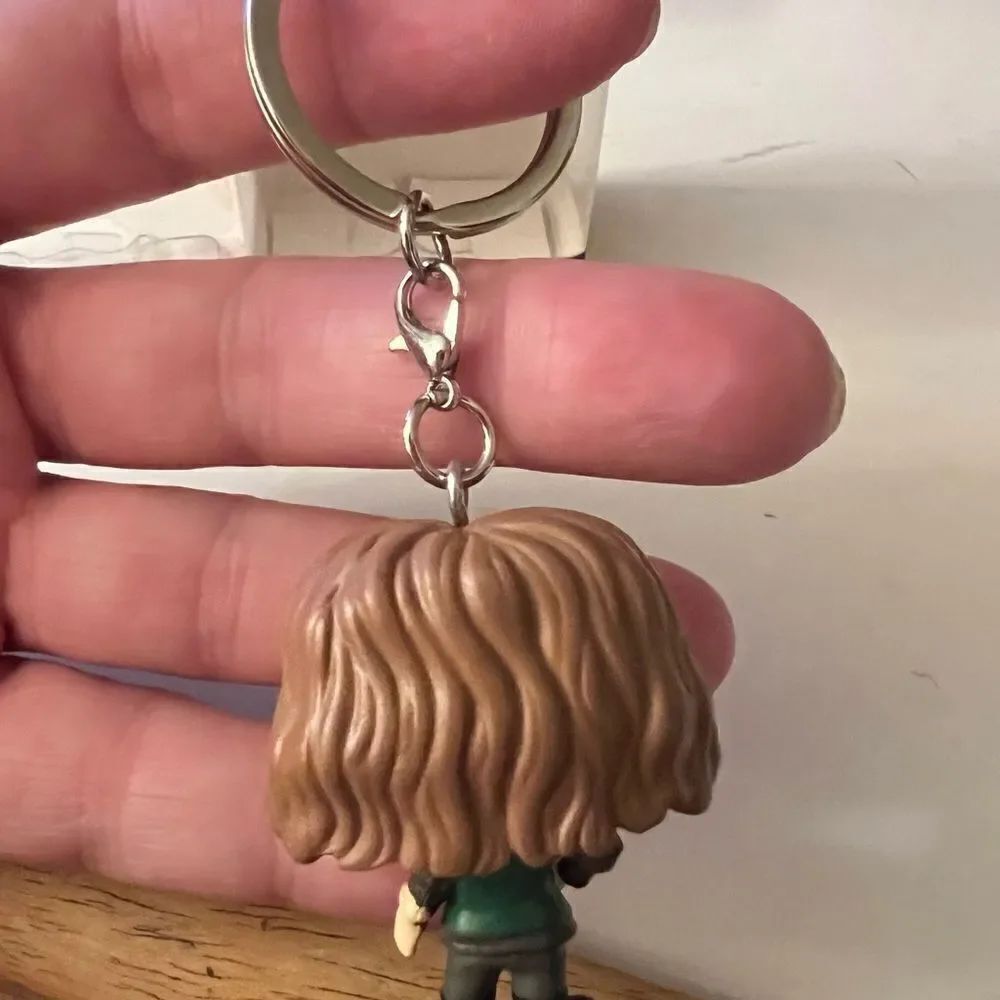 Funko Pop Keychain Stranger Things ROBIN - Picture 6 of 7